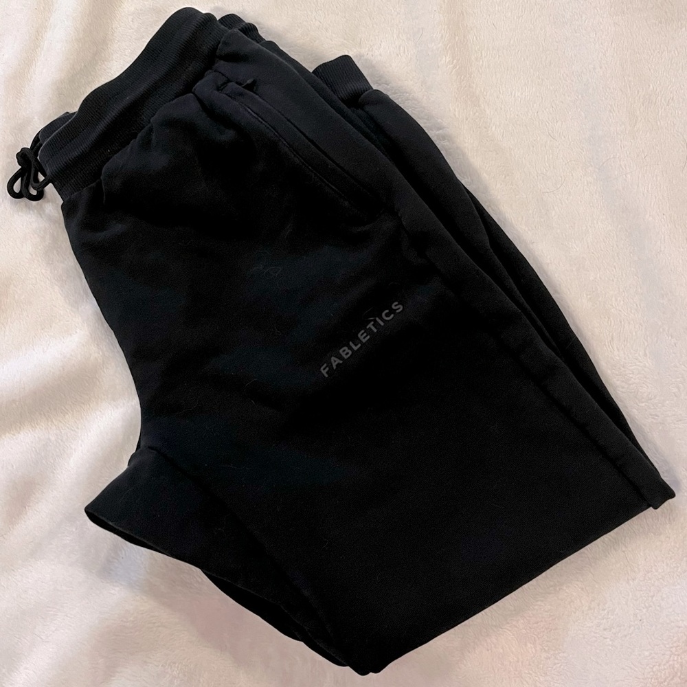 fabletics discontinued joggers - SHORT